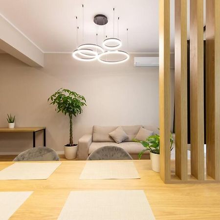 Elegant 2 Bedroom Retreat Bükreş Dış mekan fotoğraf