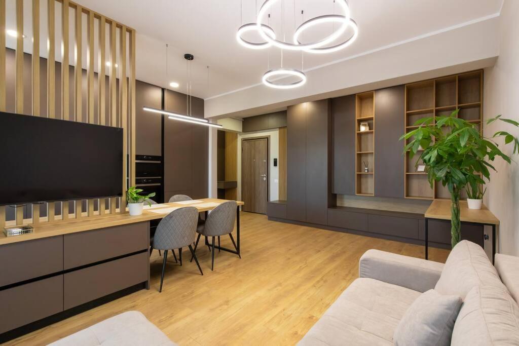 Elegant 2 Bedroom Retreat Bükreş Dış mekan fotoğraf